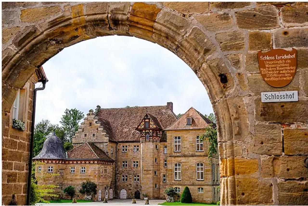 Gutsverwaltung Schloss Eyrichshof Ebern Экстерьер фото